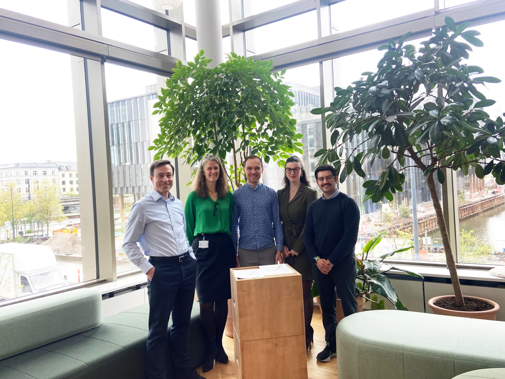 Mærsk Mc-Kinney Møller Center for Zero Carbon Shipping and H2Global Foundation Sign MoU for Industry Decarbonisation