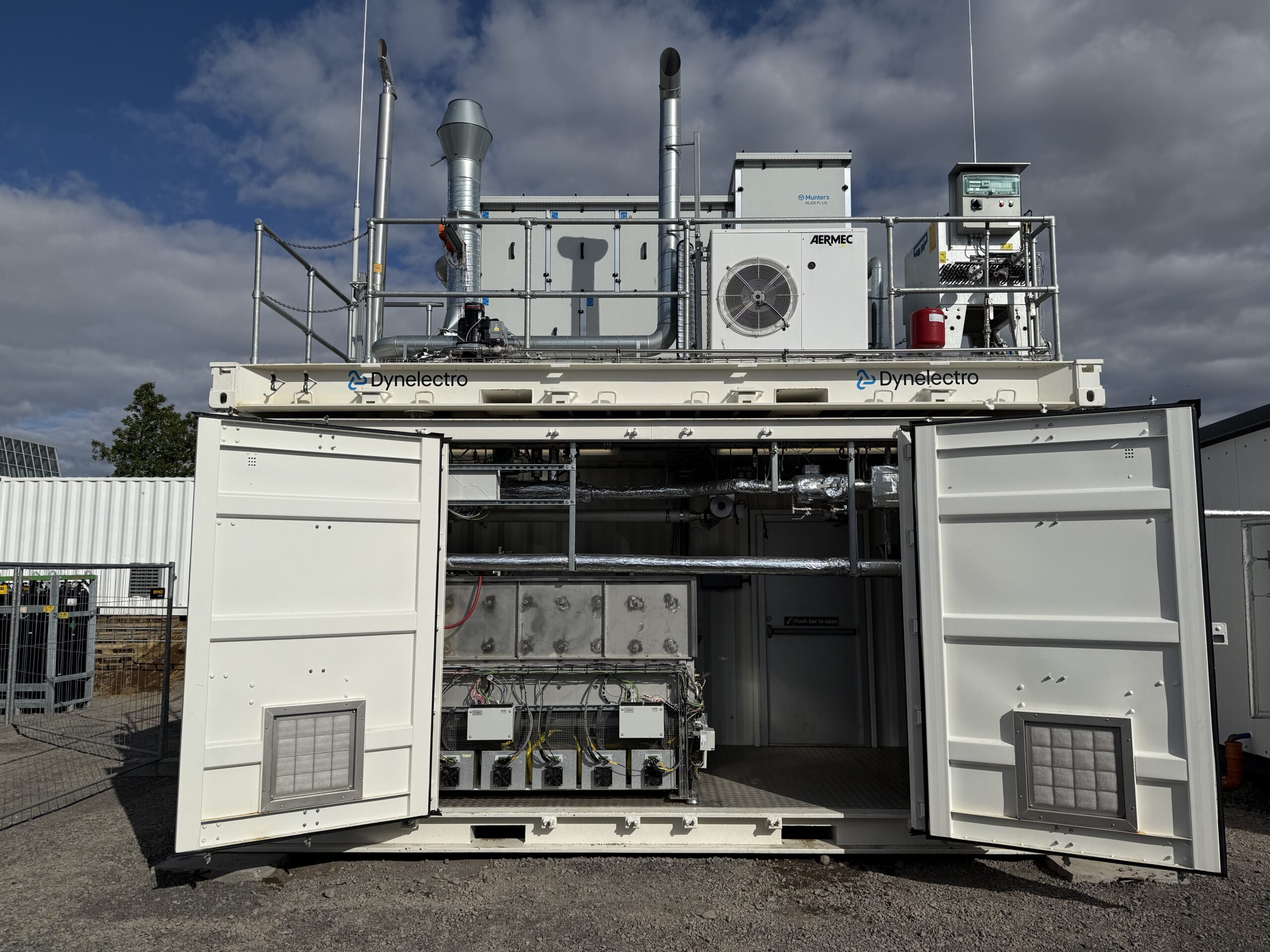 Dynelectro Electrolyser Completes 1,000 Hours of Operation